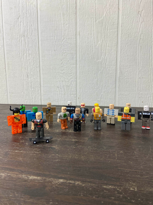 used BUNDLE Action Figures, Roblox