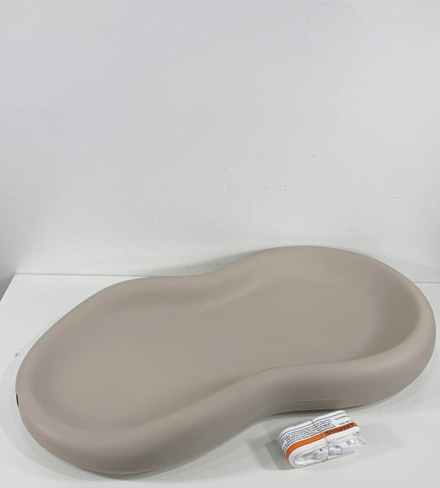 used Keekaroo Peanut Changing Pad, Vanilla