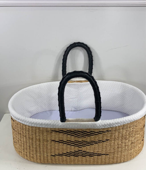 used Design Dua Nap & Pack Bassinet