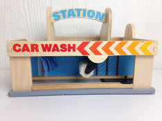 secondhand Melissa & Doug Service Station Parking Garage