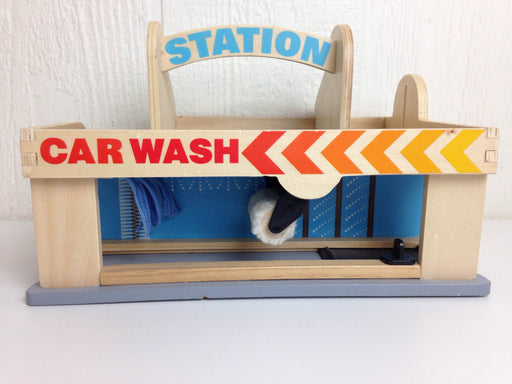 secondhand Melissa & Doug Service Station Parking Garage