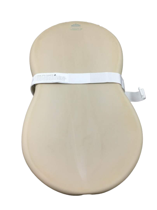 secondhand Keekaroo Peanut Changing Pad, Vanilla