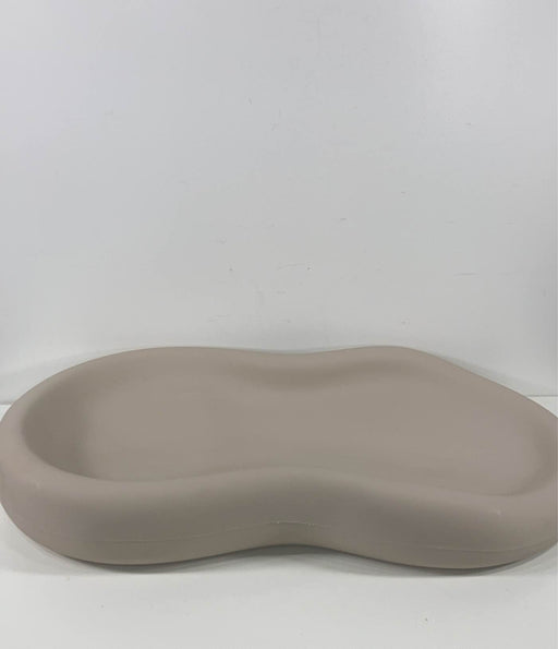 used Keekaroo Peanut Changing Pad, Vanilla