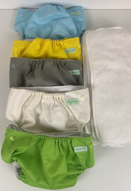 used BUNDLE wegreeco One Size Cloth Pocket Diapers, -5 diapers 5 bamboo liners