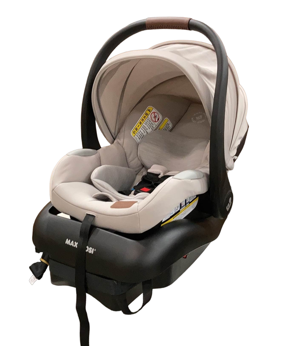 secondhand Maxi-Cosi Zelia2 Luxe Travel System, 2023, Network Sand