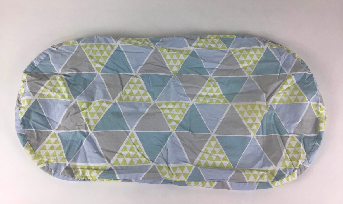 used BUNDLE Nursery Bedding