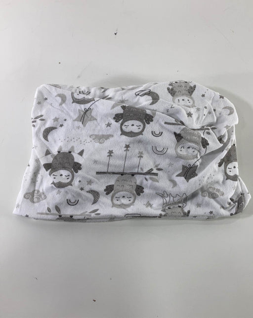 used Joey & Joan Baby Essentials Fitted Bassinet Sheet