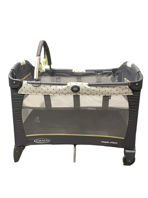 secondhand Graco Pack 'n Play Playard Inclined Seat & Changer, Reversable Napper & Changer