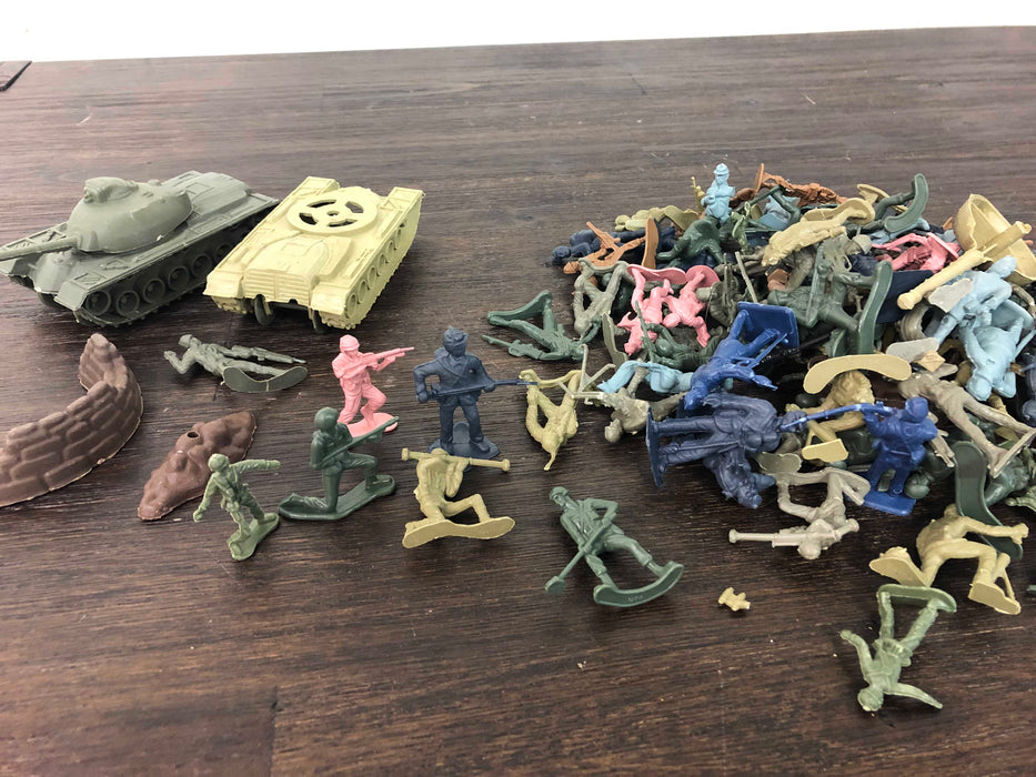 used BUNDLE Large Collection Of Army Men