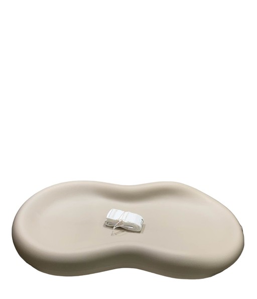 secondhand Keekaroo Peanut Changing Pad, Vanilla