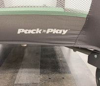 secondhand Graco Pack 'n Play Playard with Infant Bassinet & Changer