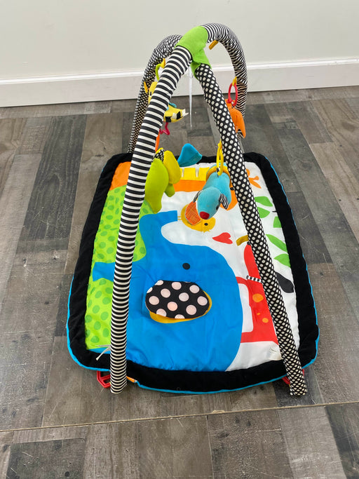 secondhand Infantino Twist & Fold Activity Gym