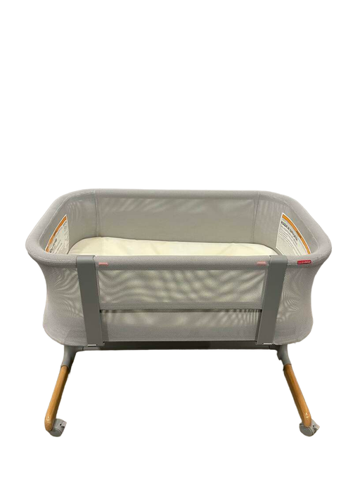 used Skip Hop Cozy-Up 2-in-1 Bedside Sleeper and Bassinet