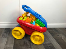 used Mega Bloks Block Scooping Wagon With Mega Bloks