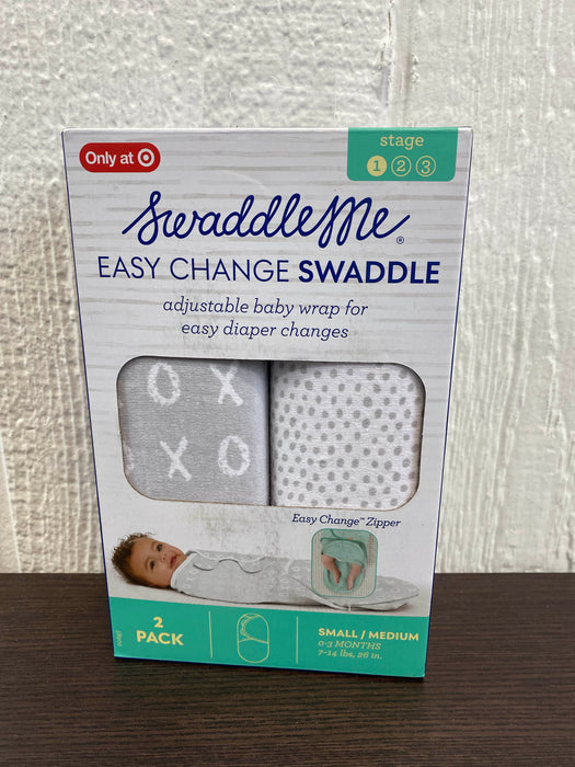 used SwaddleMe Original Swaddle Wrap With Easy Change 2pk, Small/Medium Kiss Ya