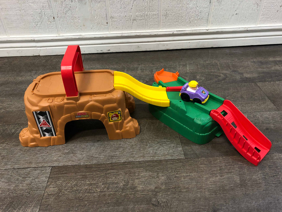 secondhand Fisher Price Little People Wheelies Play 'n Go Construction Site