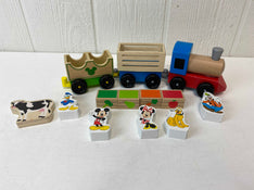 used BUNDLE Melissa & Doug Train Sets