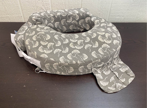 used My Brest Friend Nursing Pillow, Grey Flowing Fans