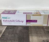 secondhand KidCo Retractable Safeway Gate