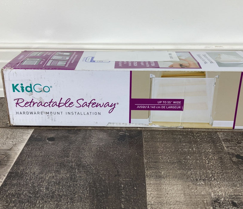 secondhand KidCo Retractable Safeway Gate