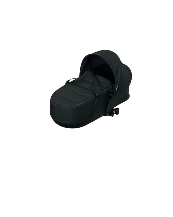 used Babyzen YOYO Bassinet, Black