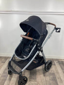 secondhand Maxi-Cosi Zelia Max 5-in-1 Modular Travel System