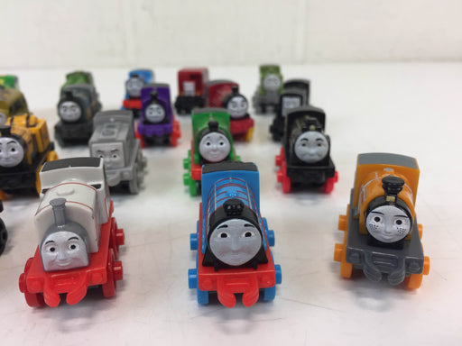 secondhand BUNDLE Thomas Mini Set, With 20 Trains