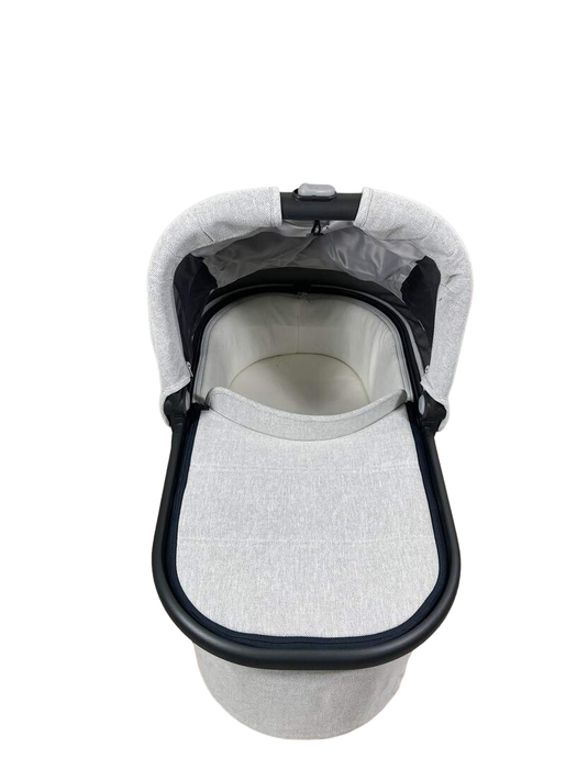 UPPAbaby VISTA V2 Stroller, 2022, Anthony (White & Grey Chenille)