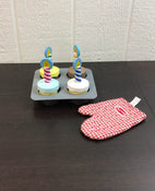 used Melissa & Doug Bake and Decorate Wooden Cupcake Play Food Set