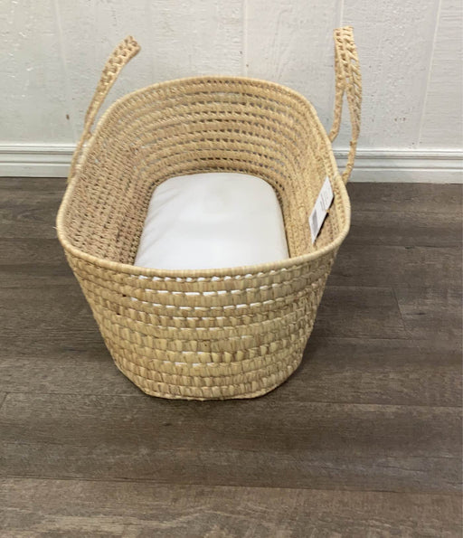 secondhand Moses Basket