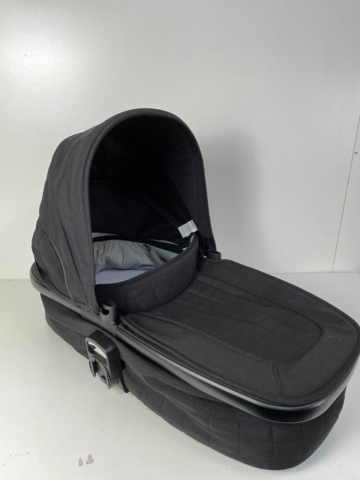 used Joolz Hub Bassinet