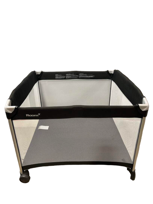 secondhand Joovy Room2 Playard, Black