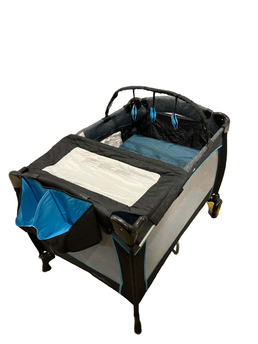 used Evenflo Portable BabySuite Deluxe Playard