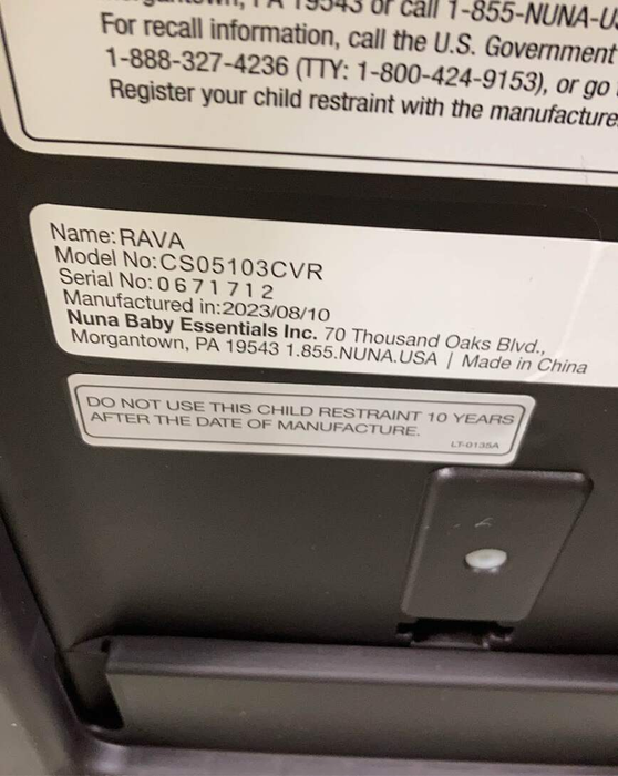 Nuna RAVA Convertible Car Seat, Caviar, 2023