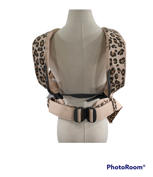 BabyBjorn Baby Carrier One, Beige/Leopard Cotton