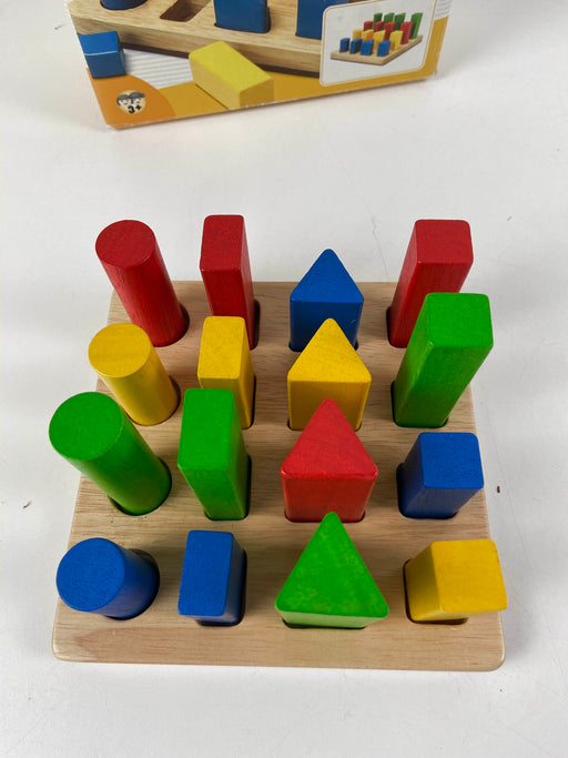 secondhand Plan Toys Geometric Peg Board