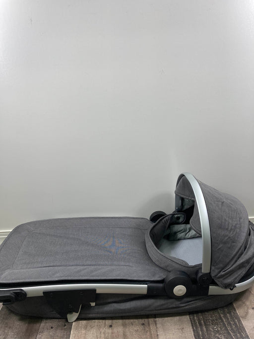 secondhand Joolz Geo2 Bassinet And Seat