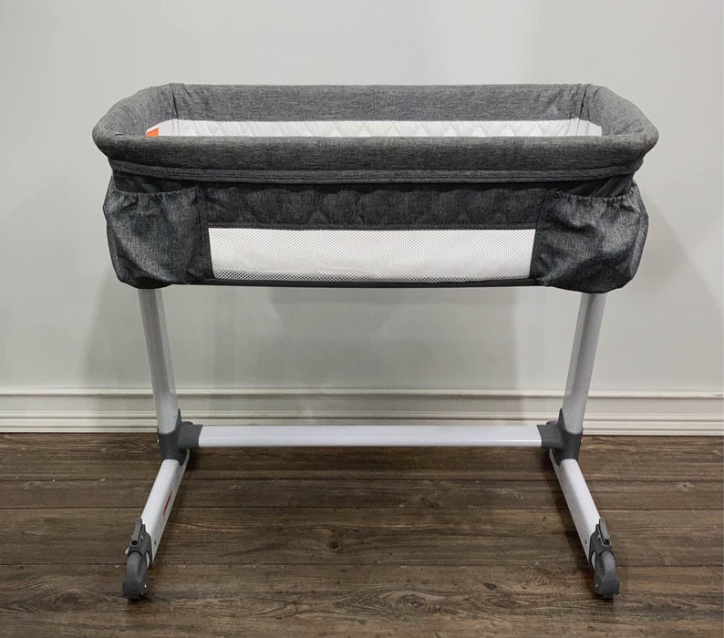 used Simmons Kids By The Bed City Sleeper Bassinet