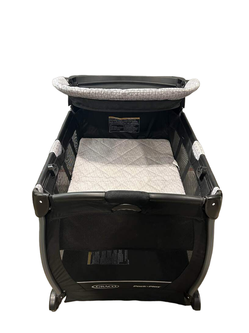 secondhand Graco Pack 'n Play Playard Cuddle Cove