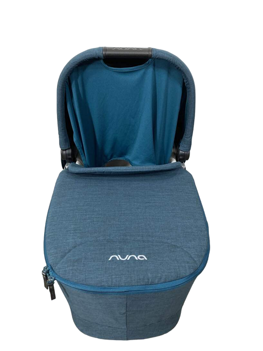 used Nuna Triv Bassinet