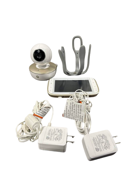 used Motorola MBP855CONNECT Portable 5-Inch Color Screen Video Baby Monitor with Wi-Fi and One Camera