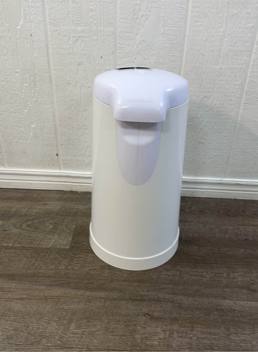 used Munchkin Arm & Hammer Diaper Pail