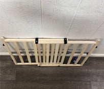 secondhand Regalo Wooden Expandable Safety Gate