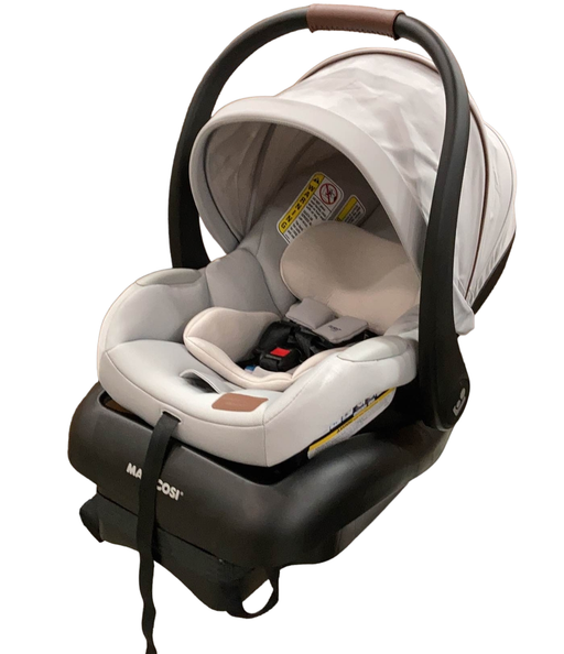 secondhand Maxi-Cosi Zelia2 Luxe Travel System, 2023, Network Sand