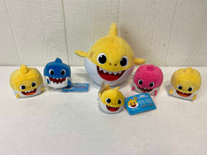 used BUNDLE Baby Shark Toys