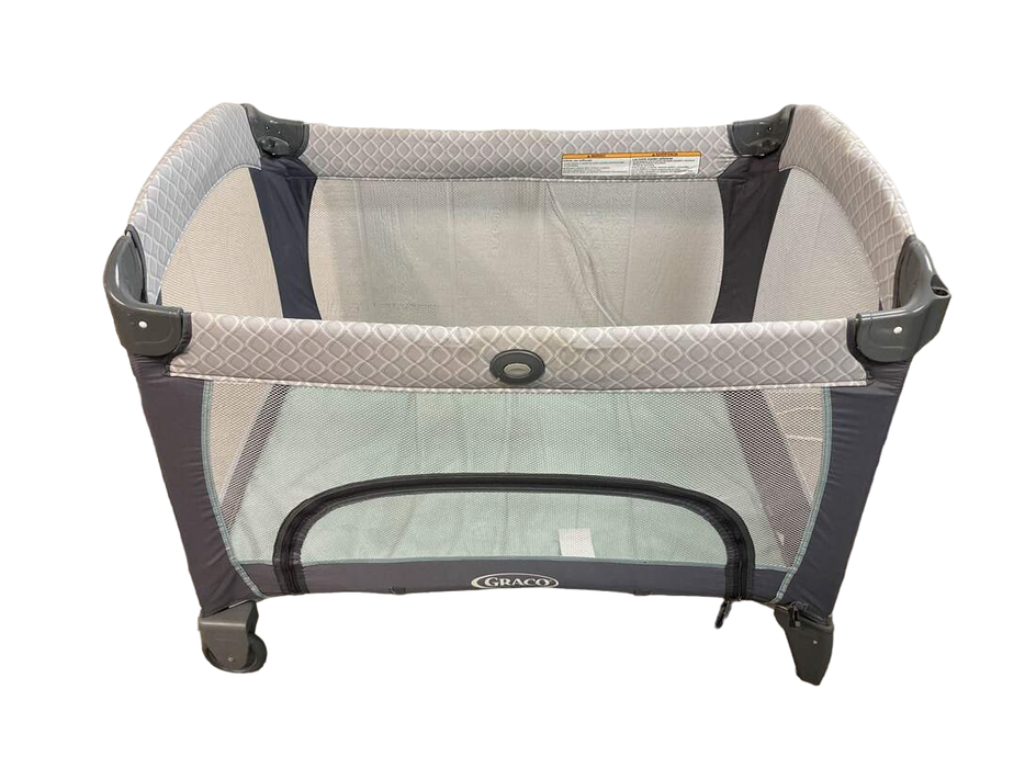 used Graco Pack 'n Play Playard Inclined Seat & Changer, portable napper