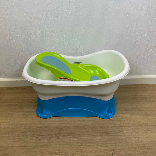 used Summer Infant Comfort Height Bath Center With Step Stool