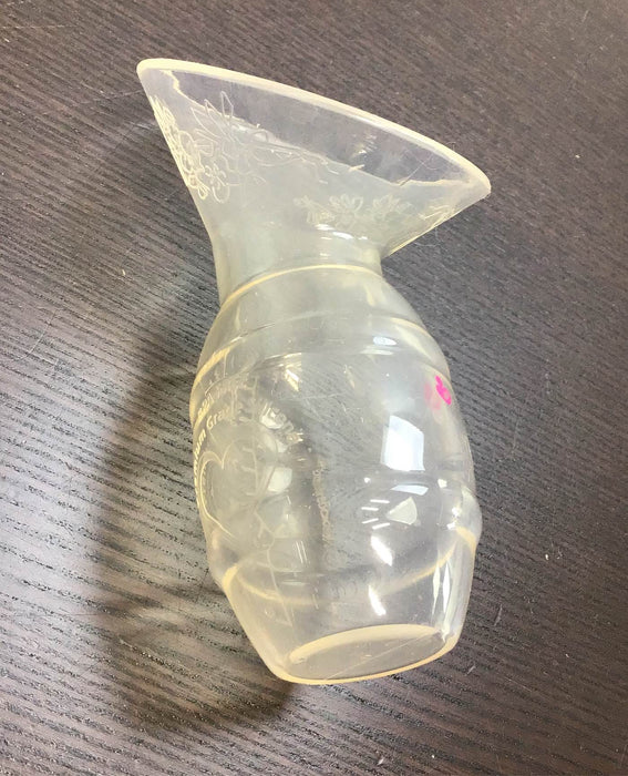 secondhand Nature Bond Silicone Breast Pump